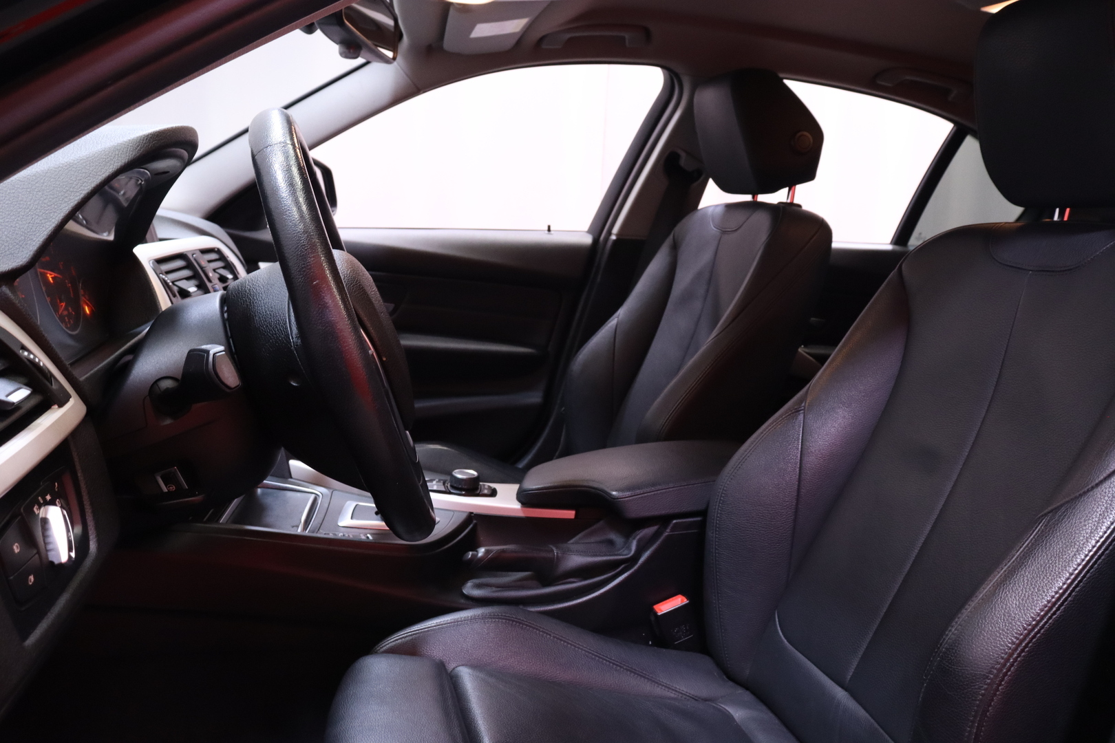 BMW 318 2018