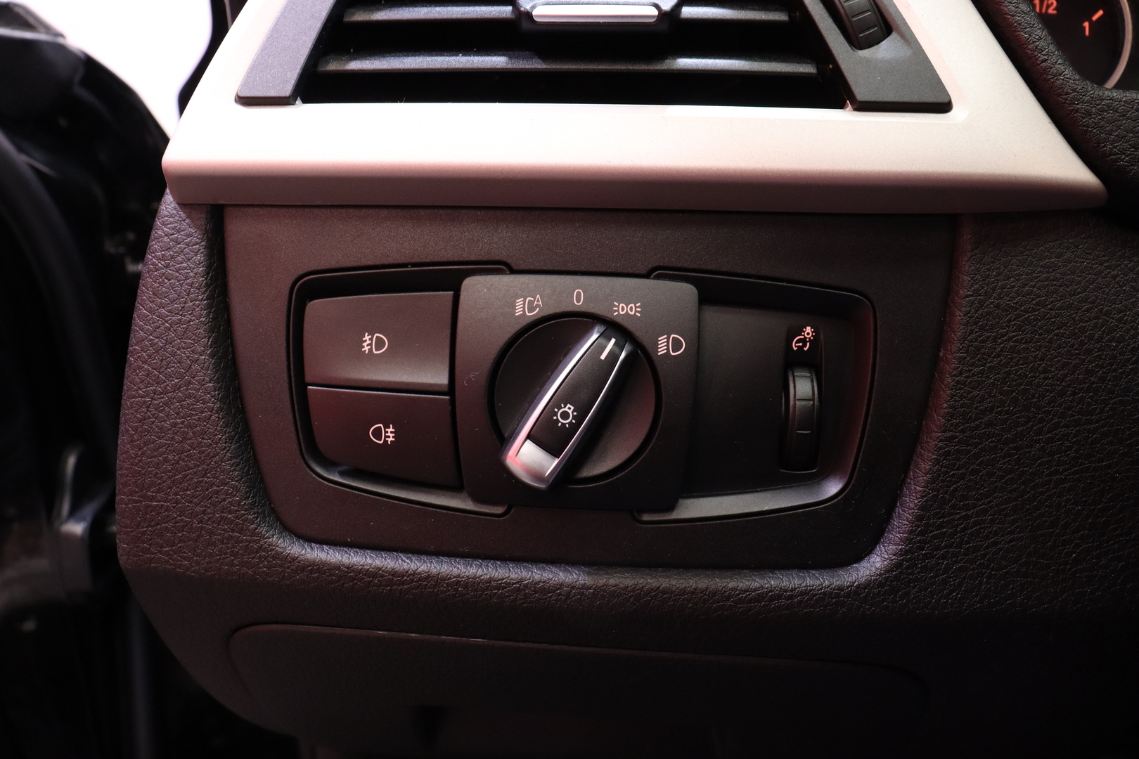 BMW 318 2018