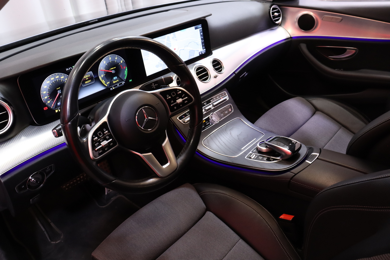 MERCEDES-BENZ E 2019