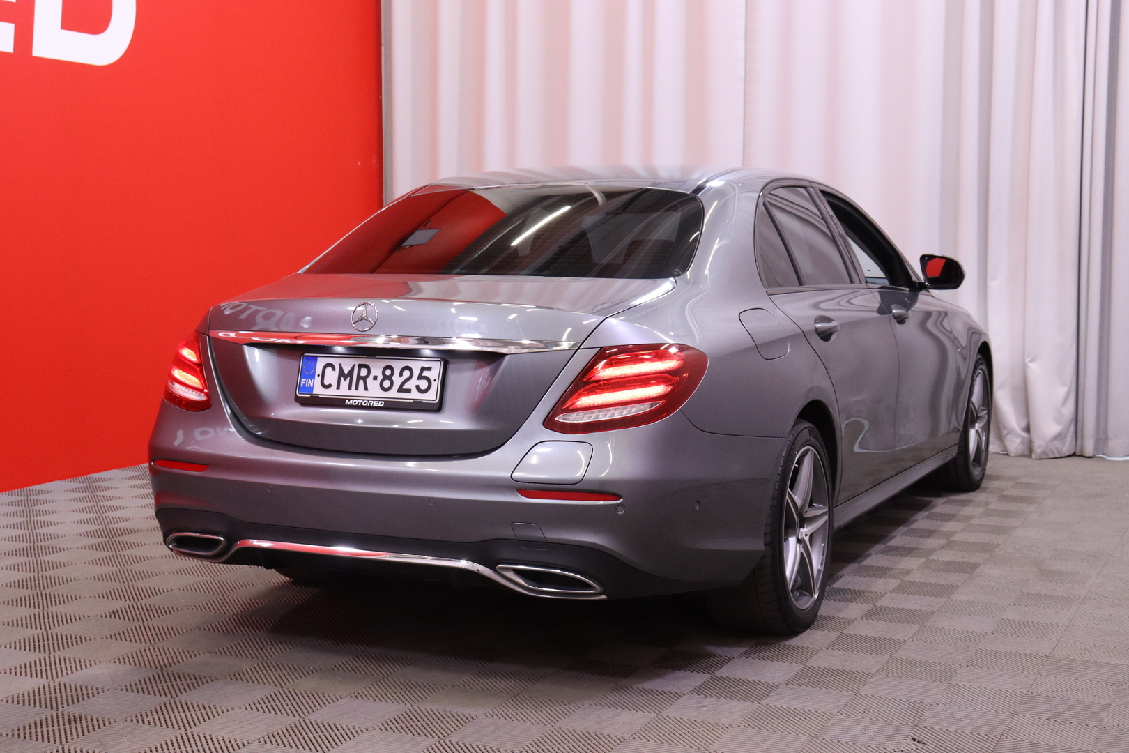 MERCEDES-BENZ E 2019