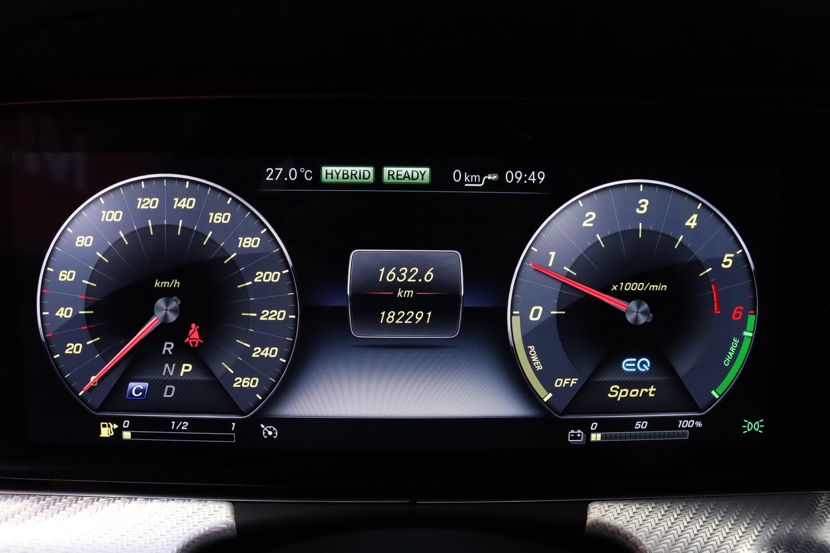 MERCEDES-BENZ E 2019