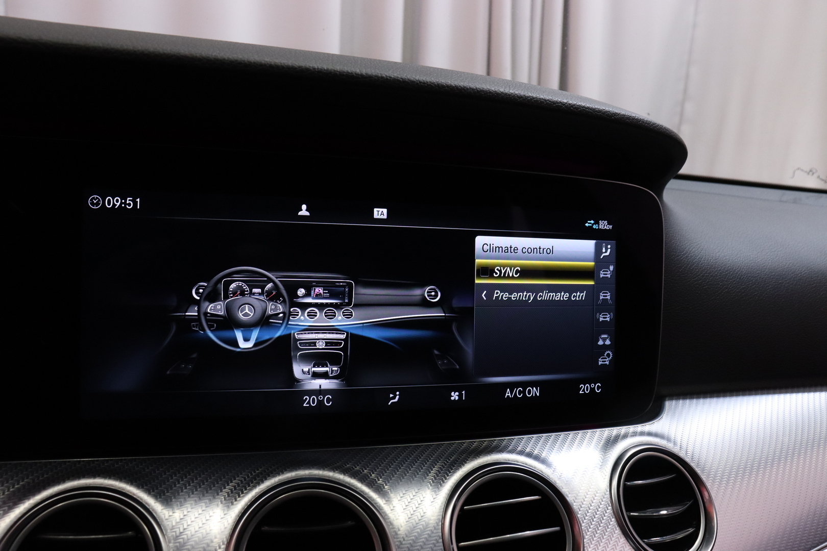 MERCEDES-BENZ E 2019