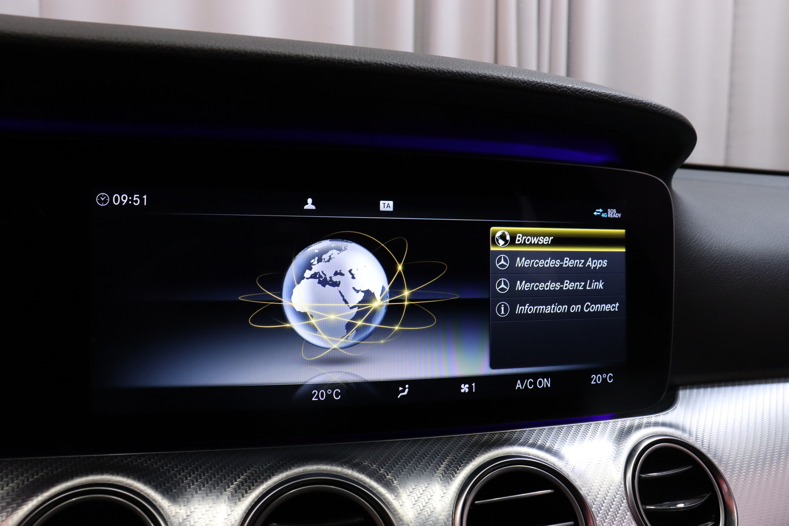 MERCEDES-BENZ E 2019