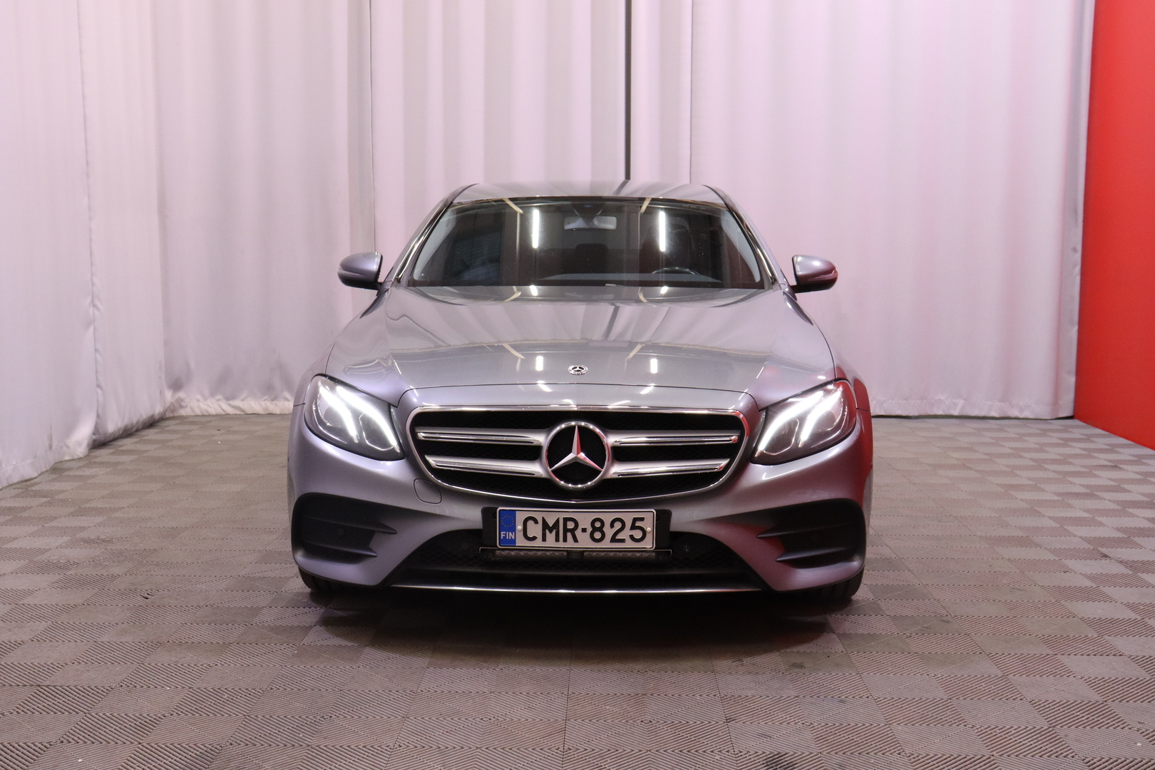 MERCEDES-BENZ E 2019