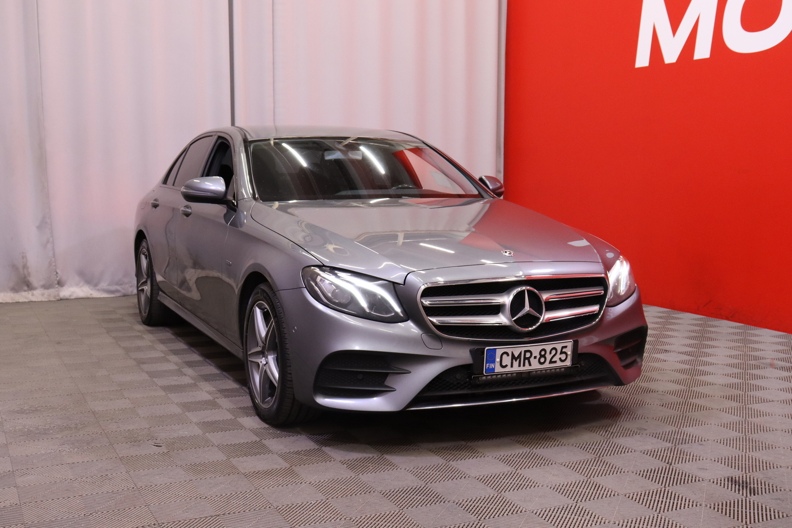 MERCEDES-BENZ E 2019