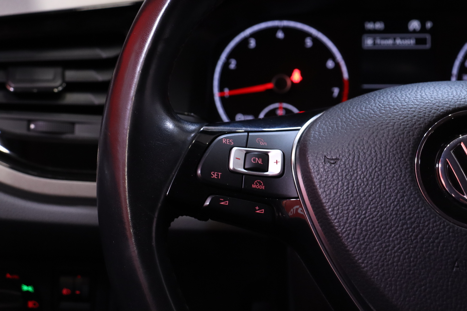 VOLKSWAGEN Polo 2019