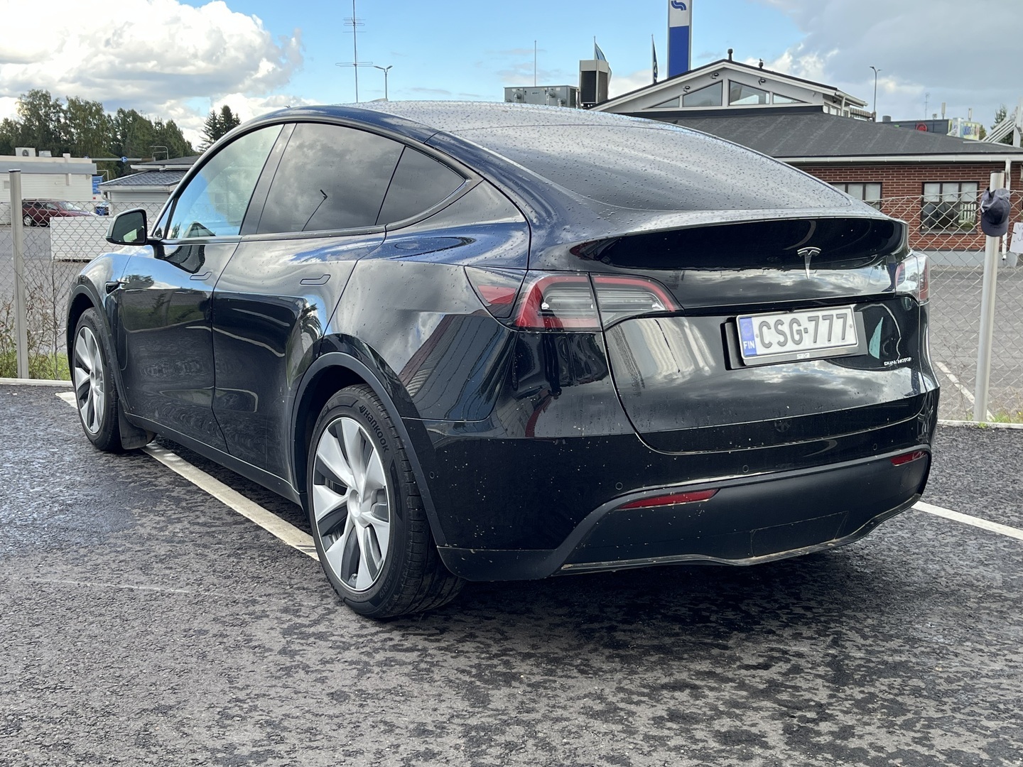 TESLA Model Y 2021