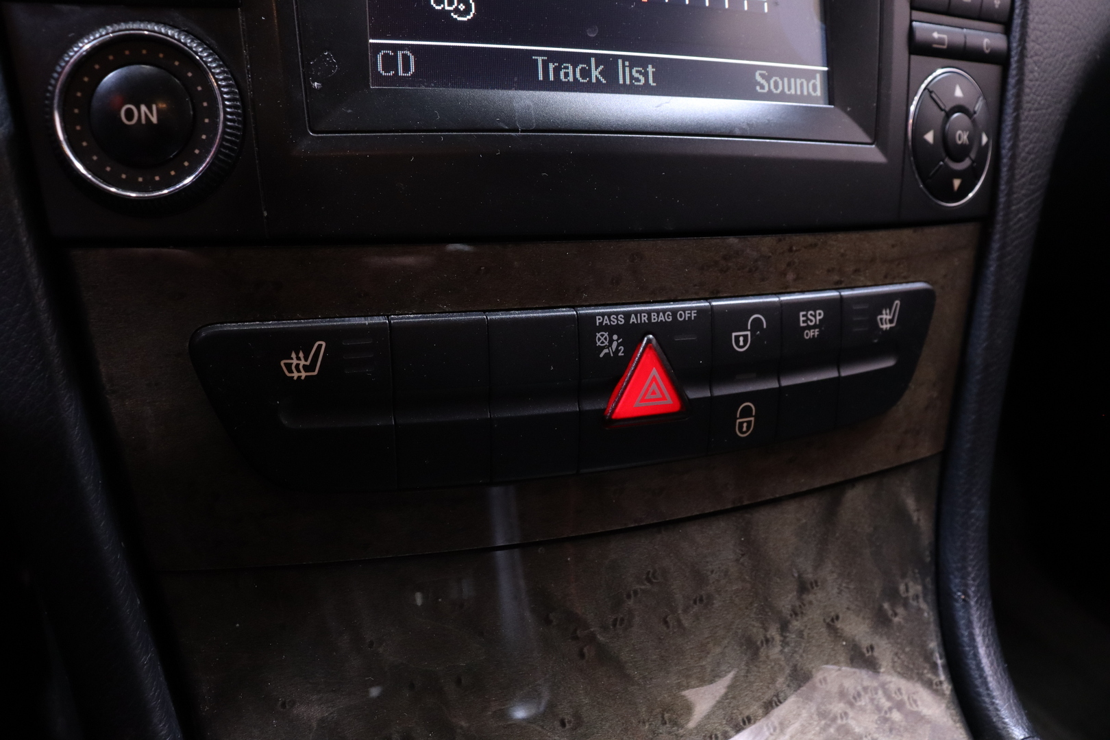 MERCEDES-BENZ E 2009