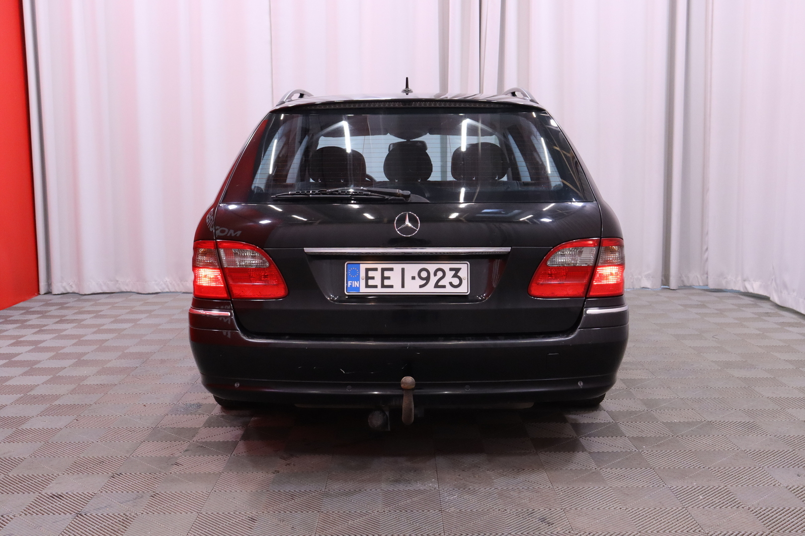 MERCEDES-BENZ E 2009