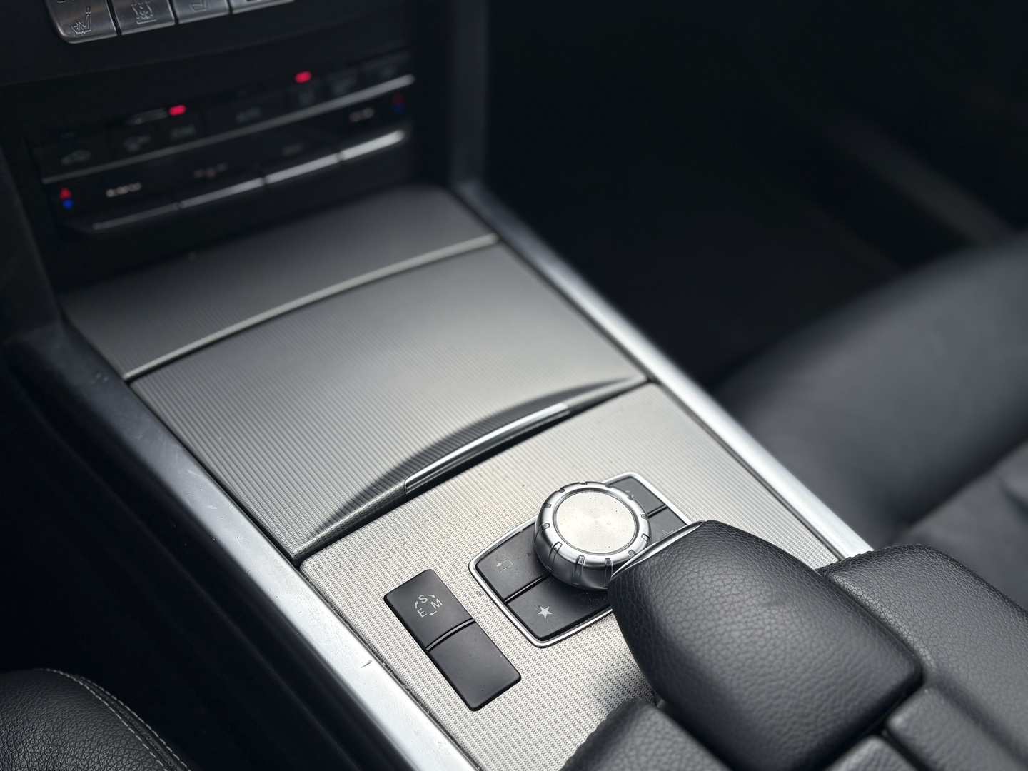 MERCEDES-BENZ E 2013