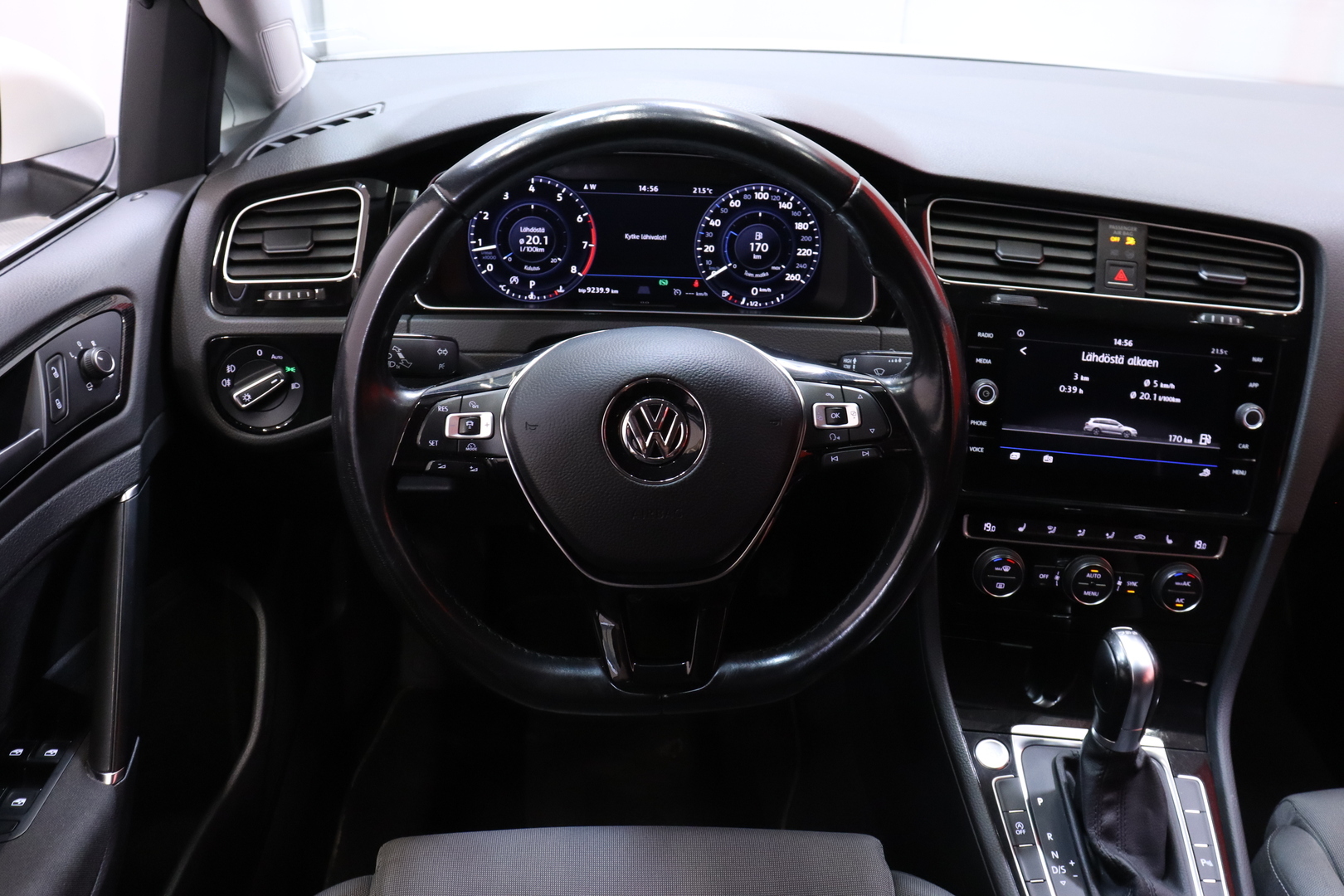 VOLKSWAGEN Golf 2017
