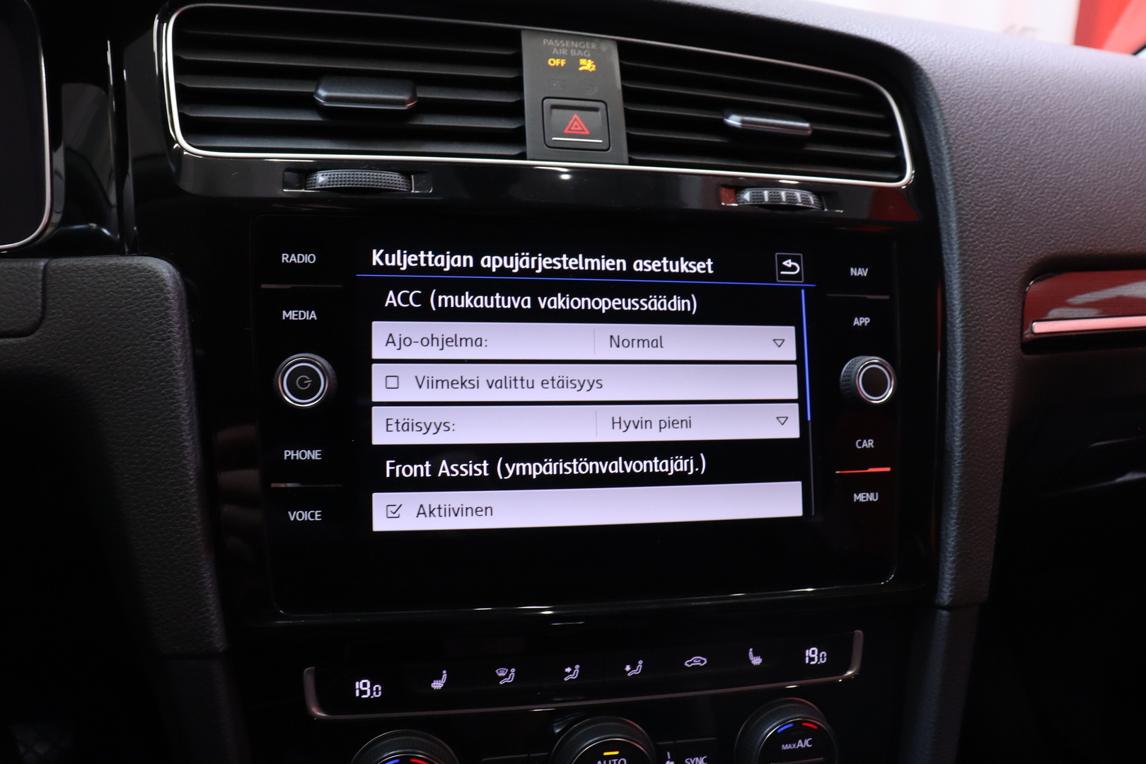 VOLKSWAGEN Golf 2017