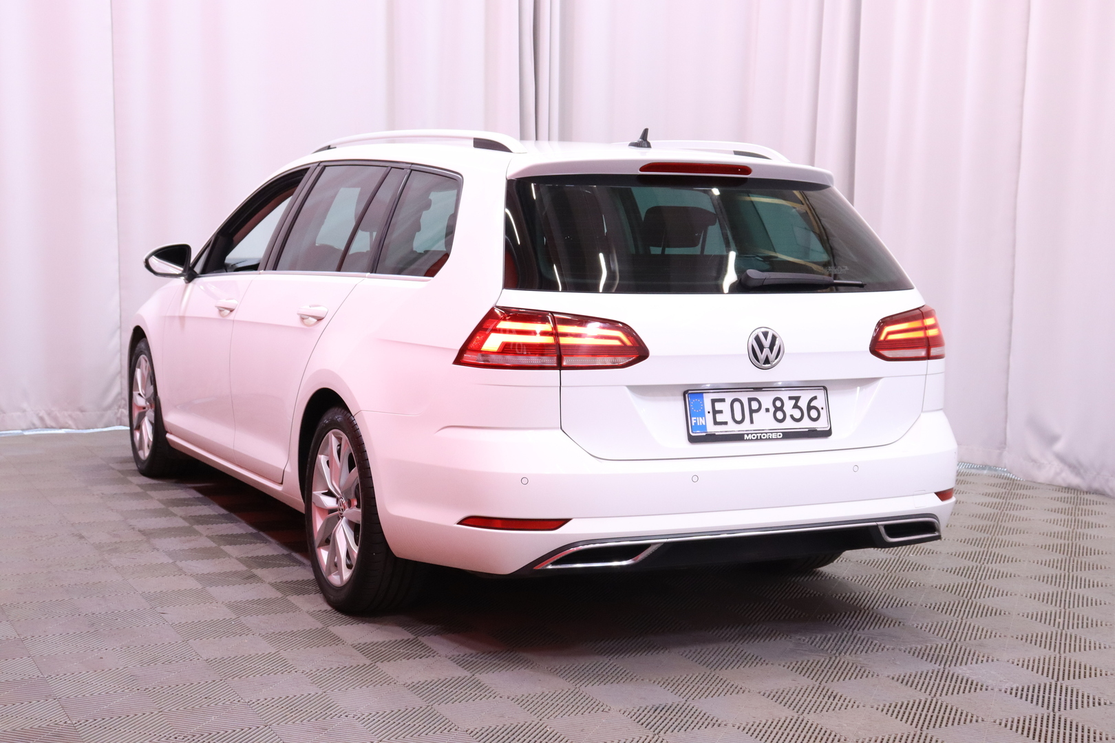 VOLKSWAGEN Golf 2017