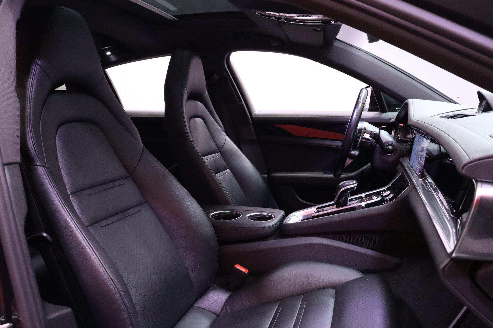 PORSCHE Panamera 2018