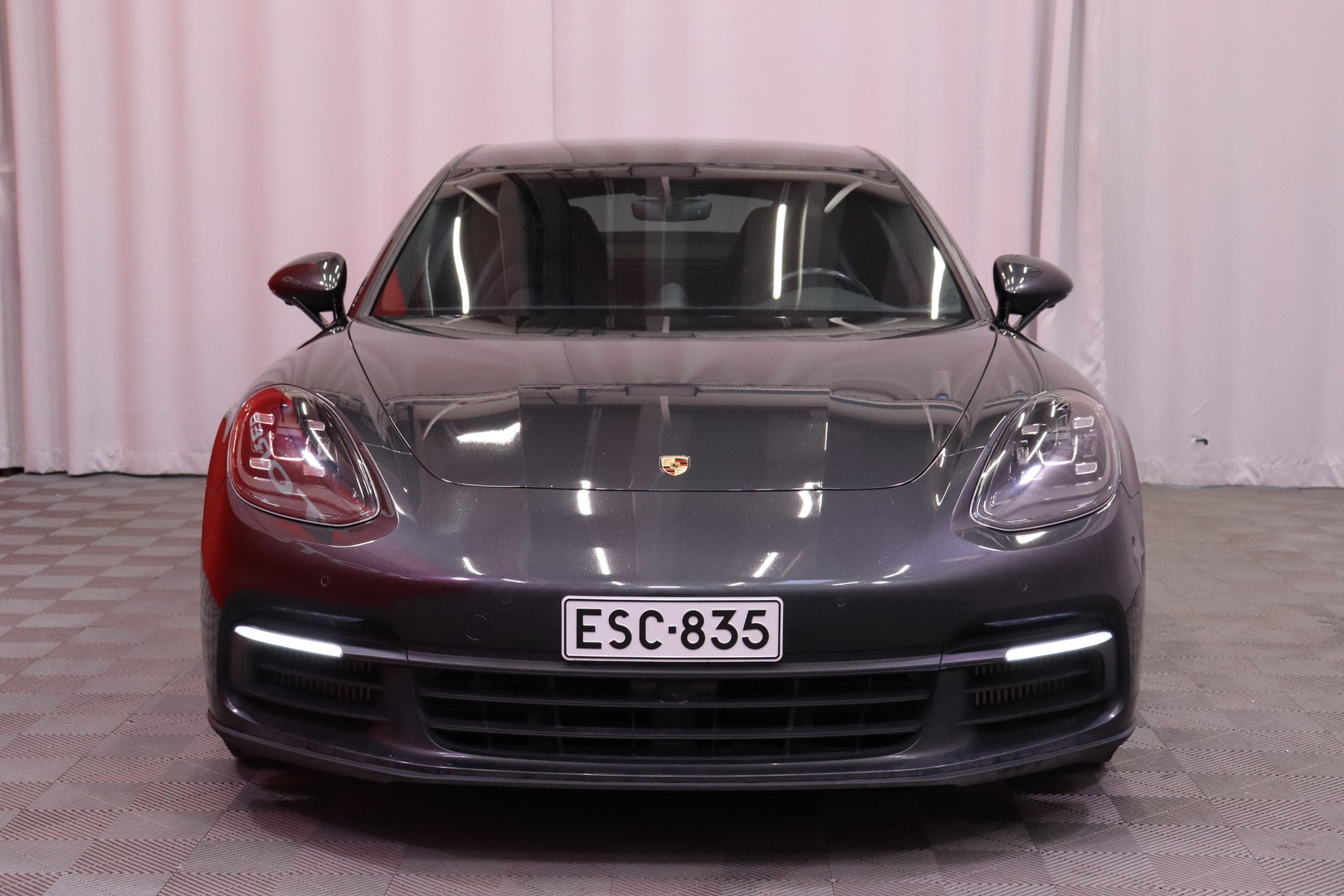 PORSCHE Panamera 2018