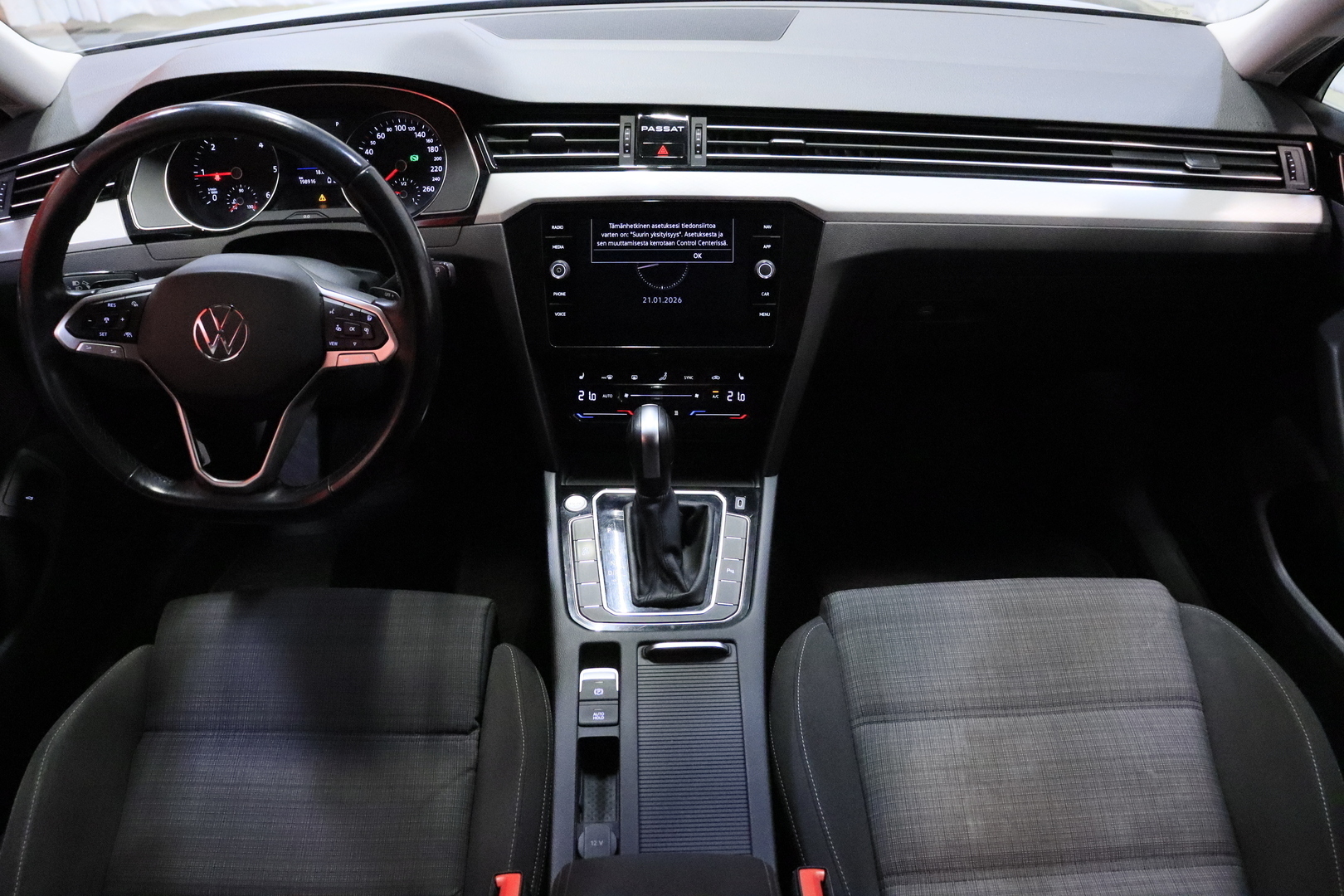 VOLKSWAGEN Passat 2022