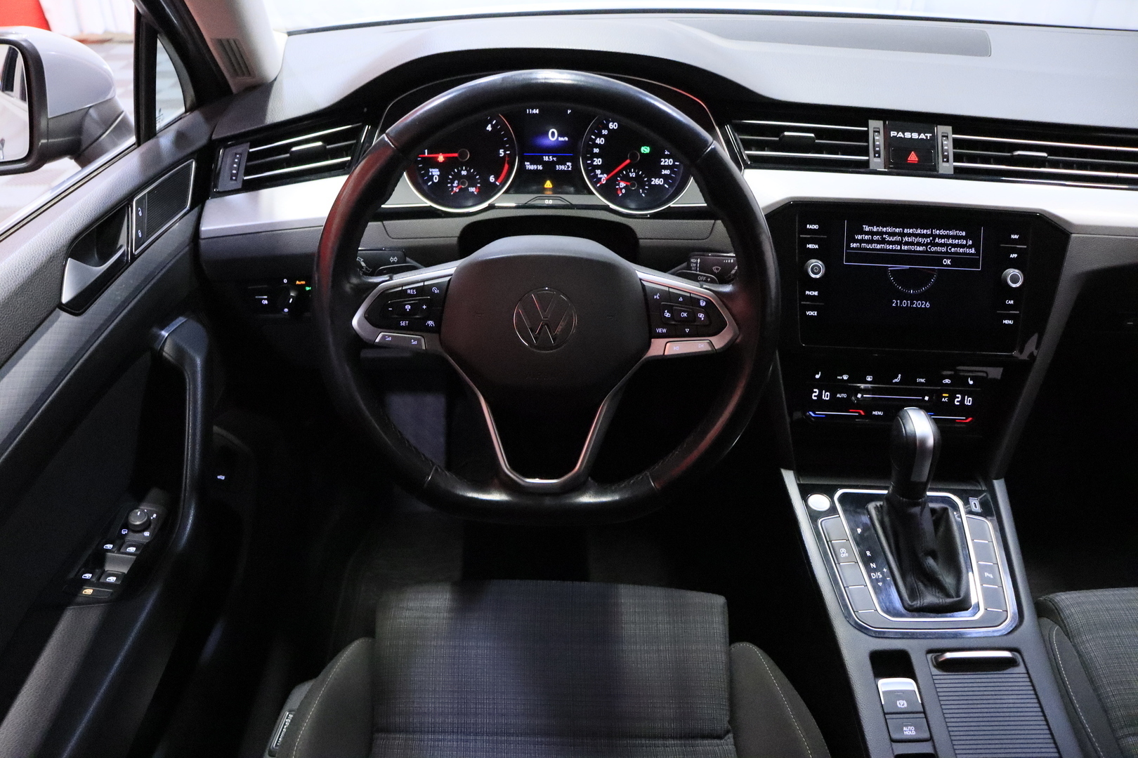 VOLKSWAGEN Passat 2022