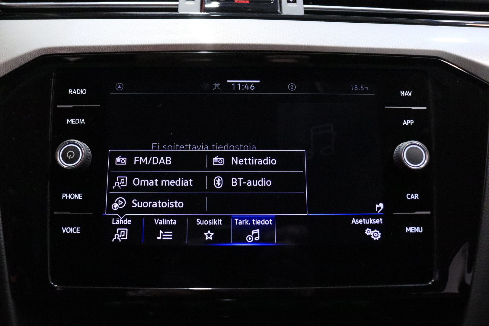 VOLKSWAGEN Passat 2022