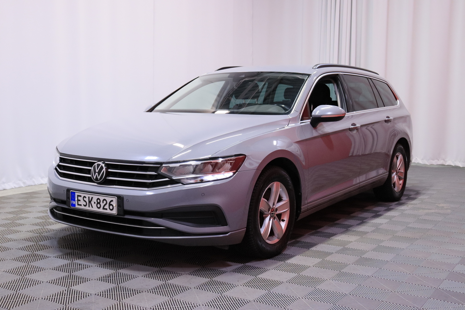 VOLKSWAGEN Passat 2022