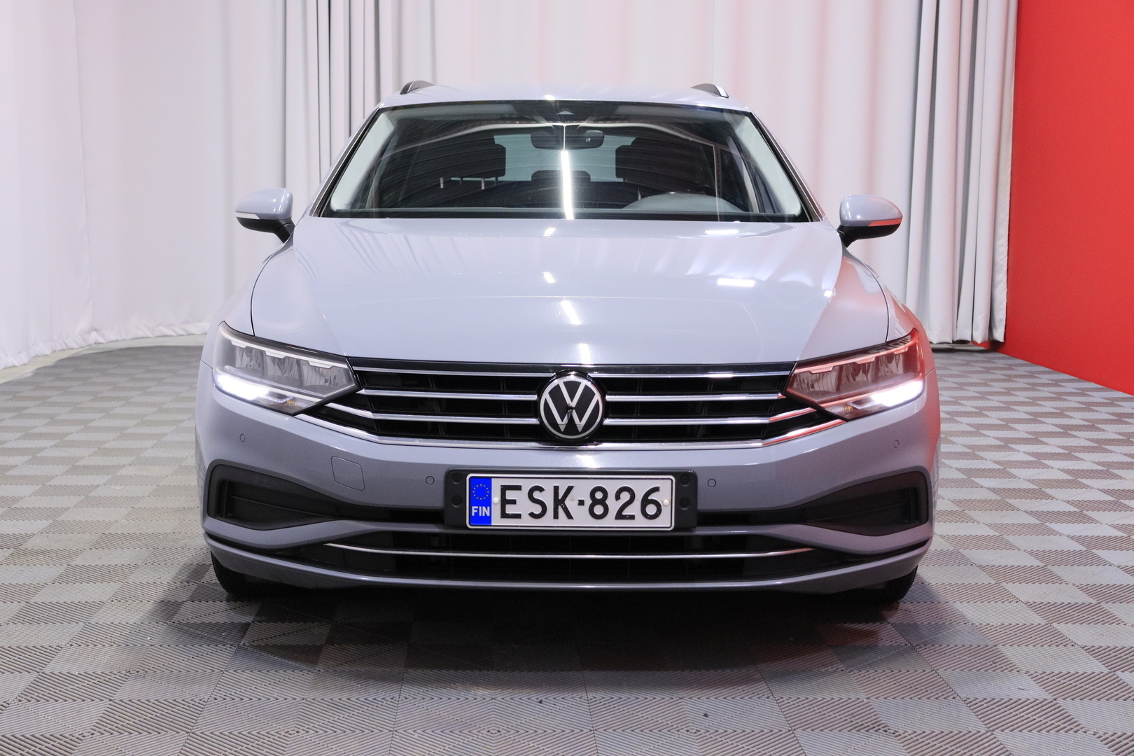 VOLKSWAGEN Passat 2022