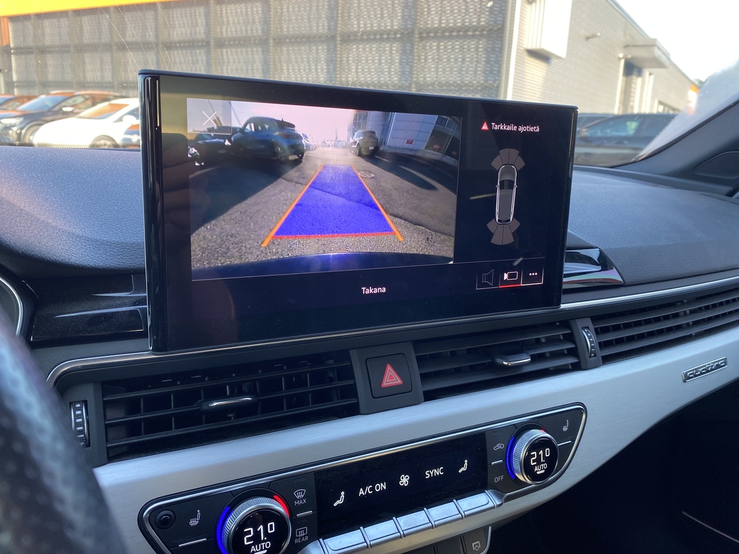 AUDI A4 2021