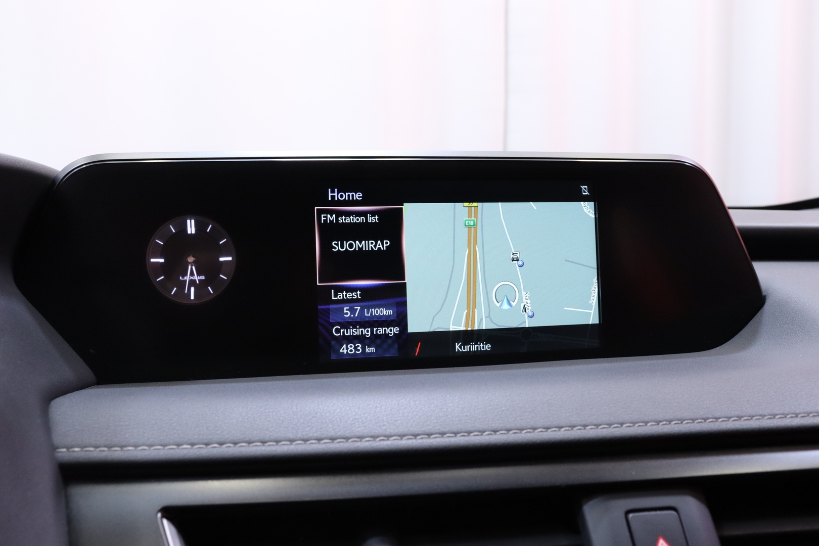 LEXUS UX 2022