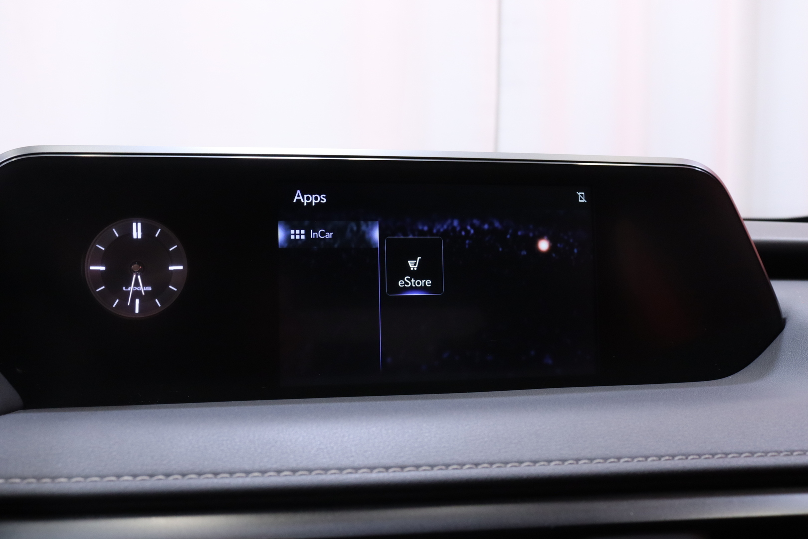 LEXUS UX 2022