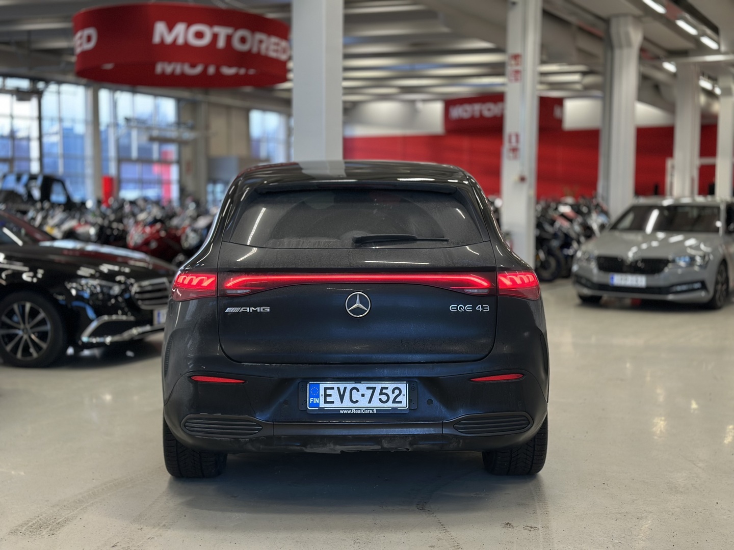 MERCEDES-BENZ EQE SUV 2023