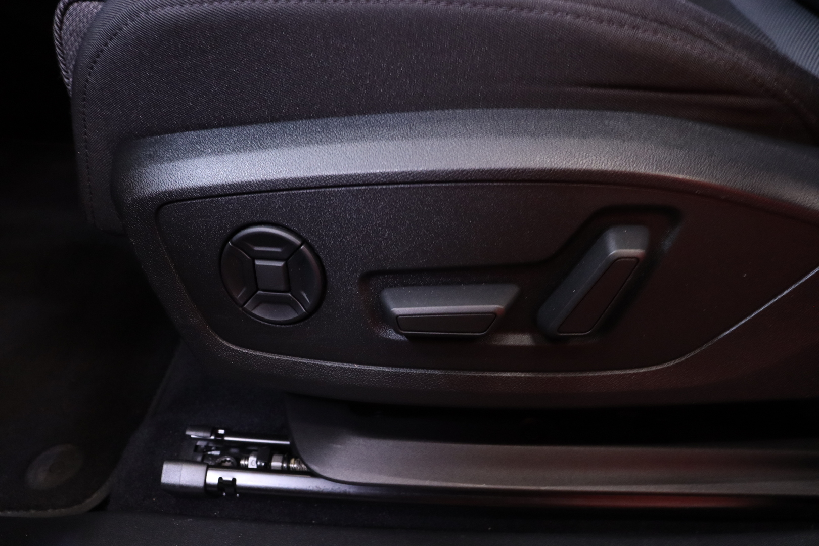 AUDI Q4 e-tron 2022