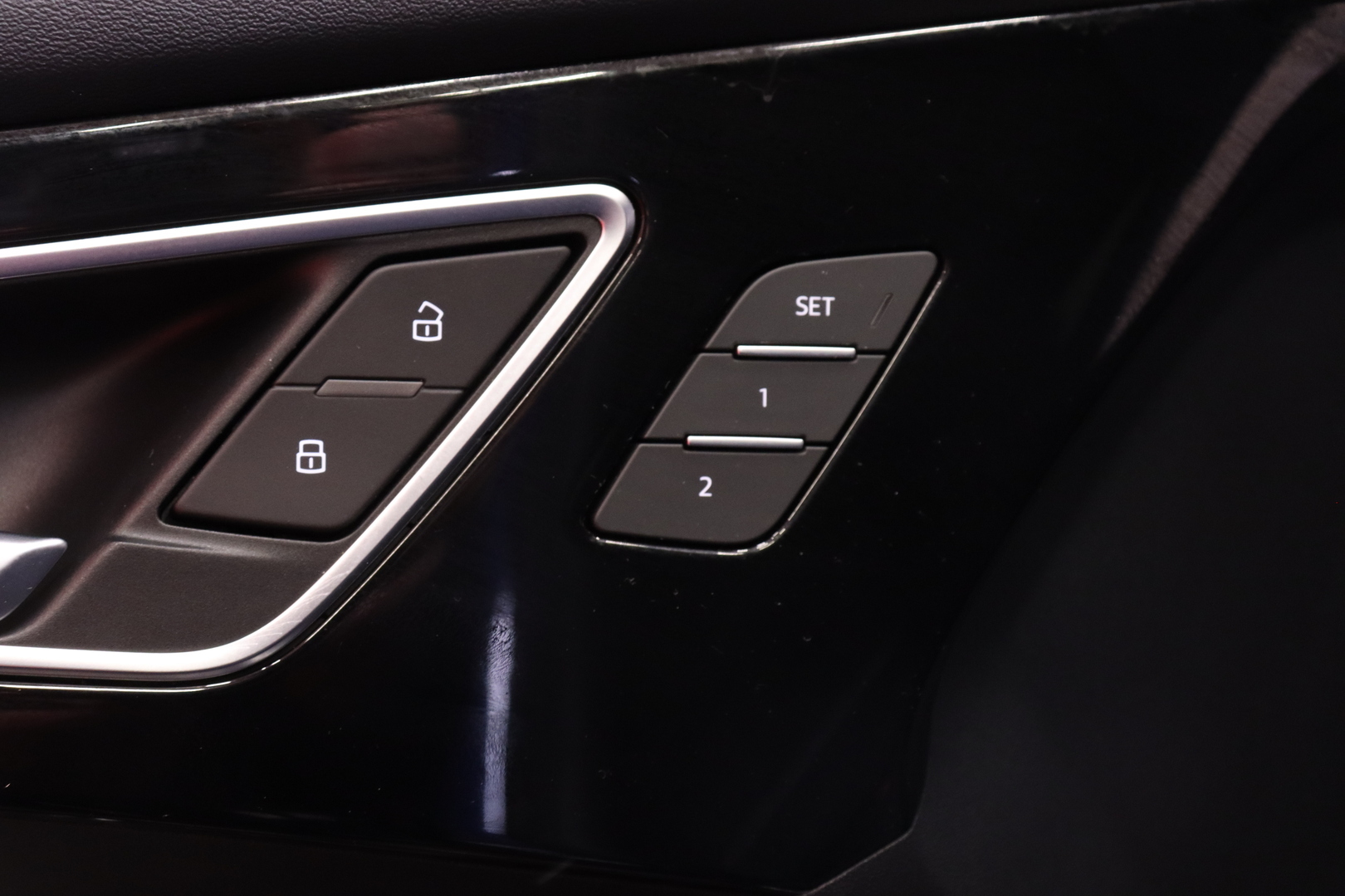 AUDI Q4 e-tron 2022
