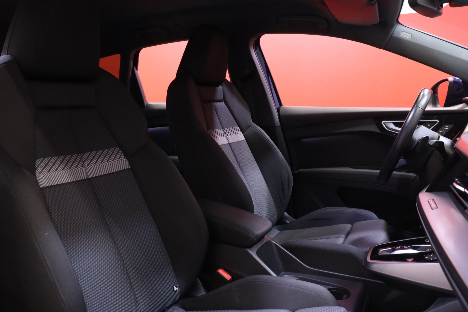 AUDI Q4 e-tron 2022