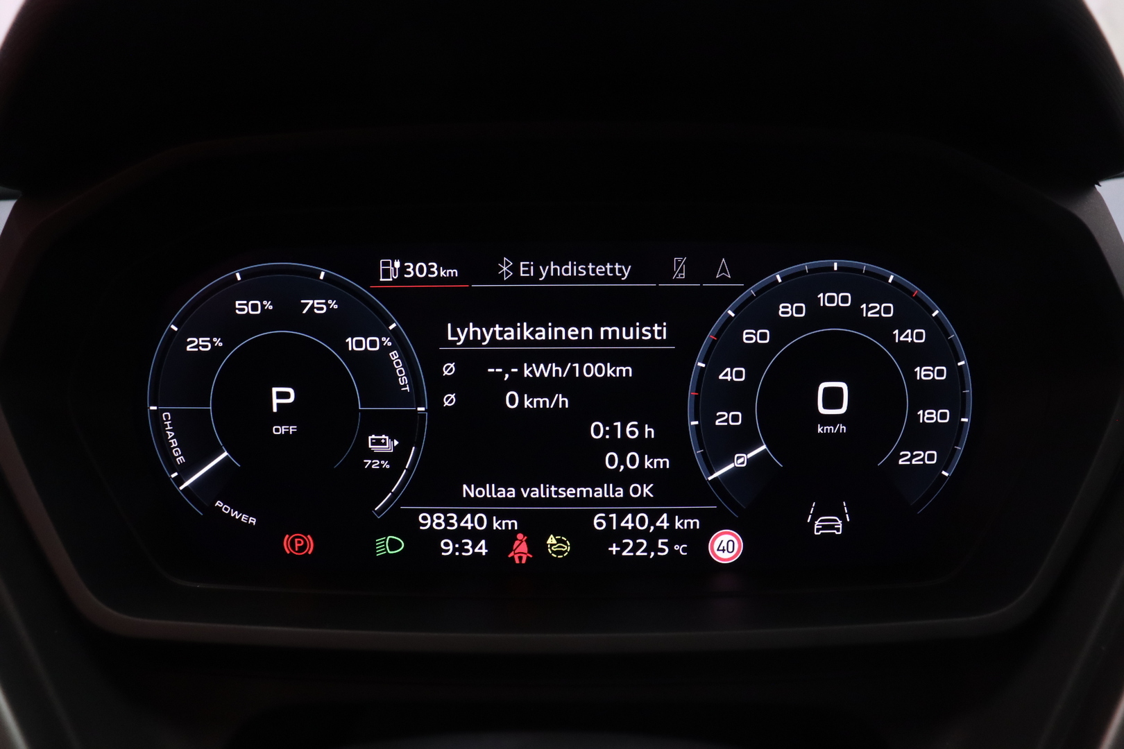 AUDI Q4 e-tron 2022