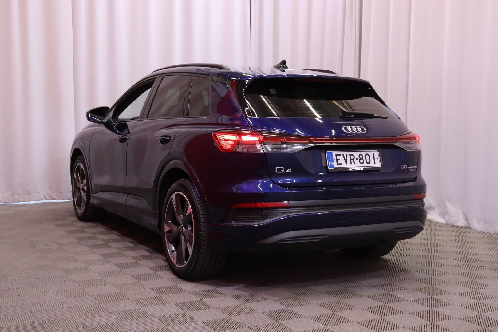 AUDI Q4 e-tron 2022