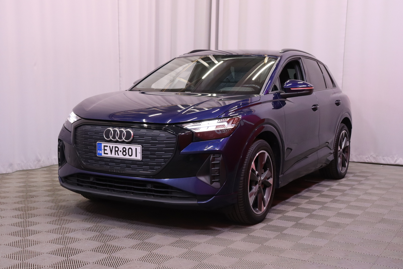 AUDI Q4 e-tron 2022