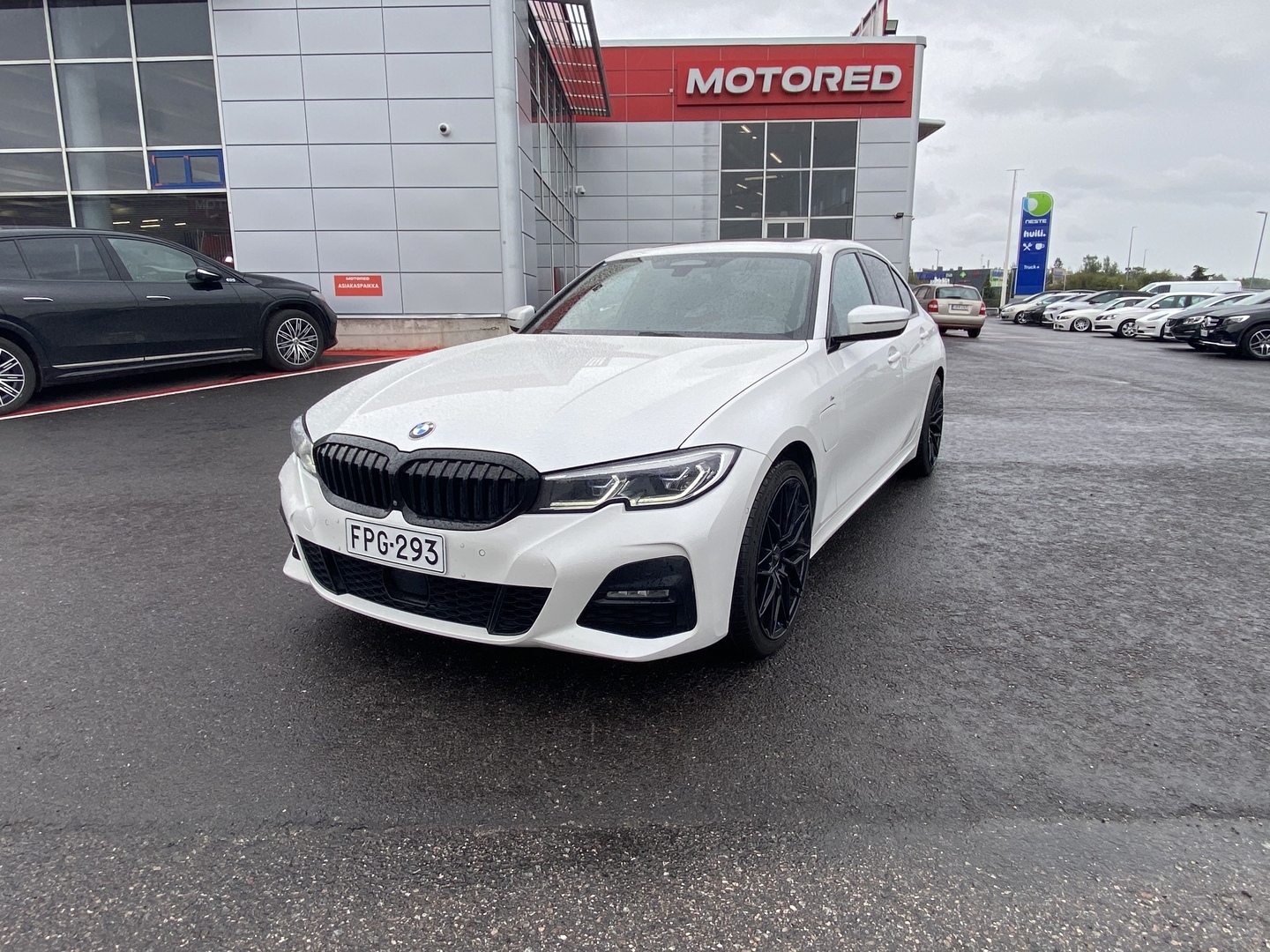 BMW 330 2021