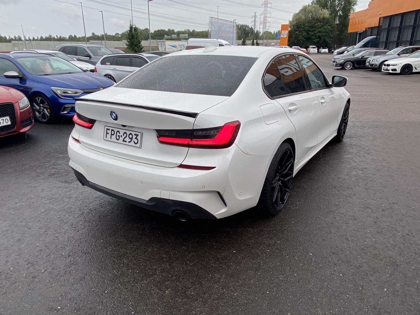 BMW 330 2021