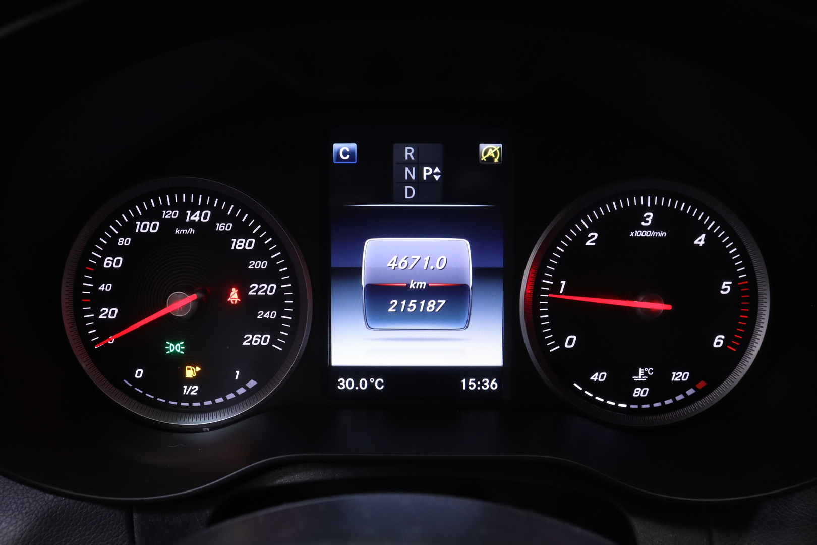 MERCEDES-BENZ C 2016