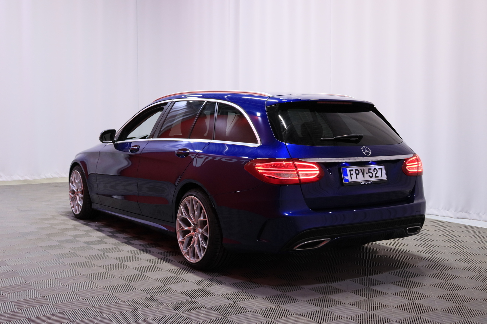 MERCEDES-BENZ C 2016