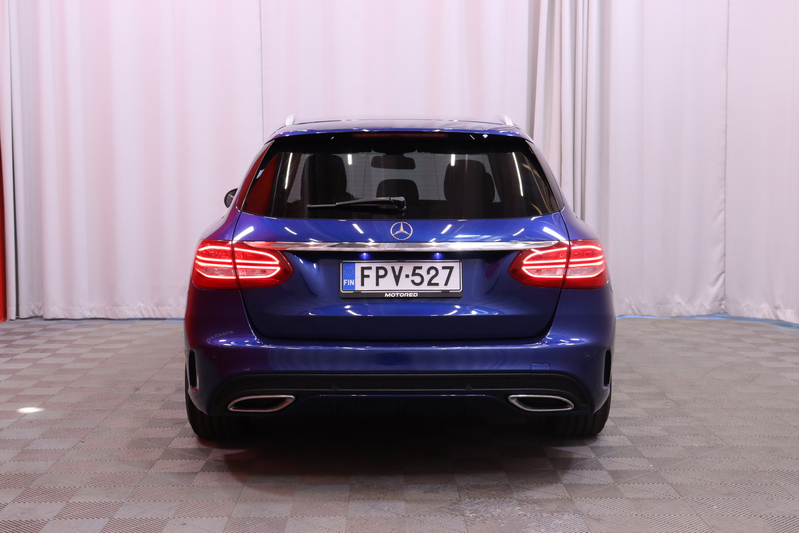 MERCEDES-BENZ C 2016