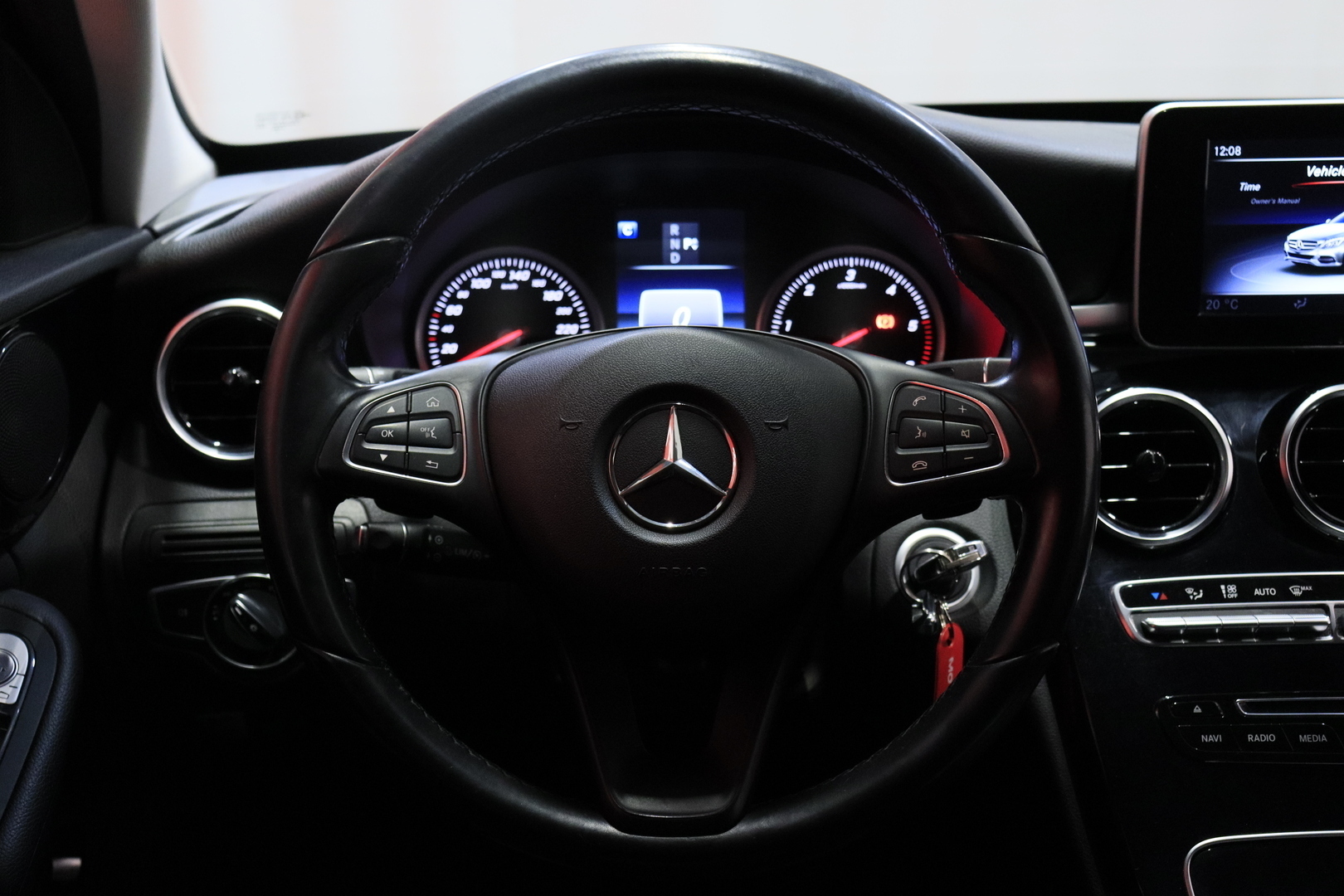 MERCEDES-BENZ C 2016