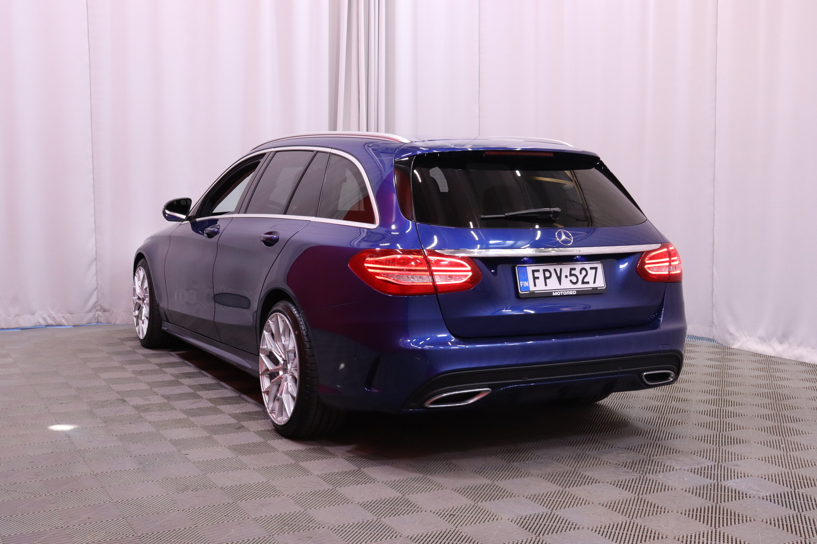 MERCEDES-BENZ C 2016