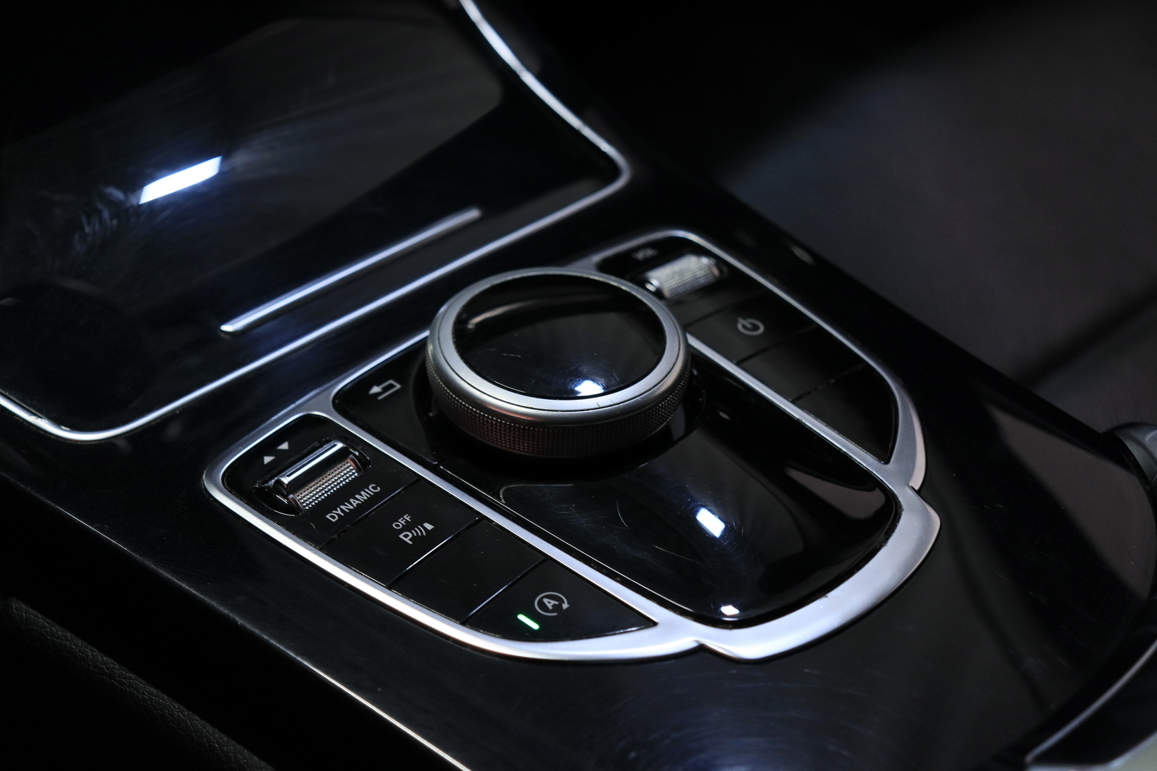 MERCEDES-BENZ C 2016