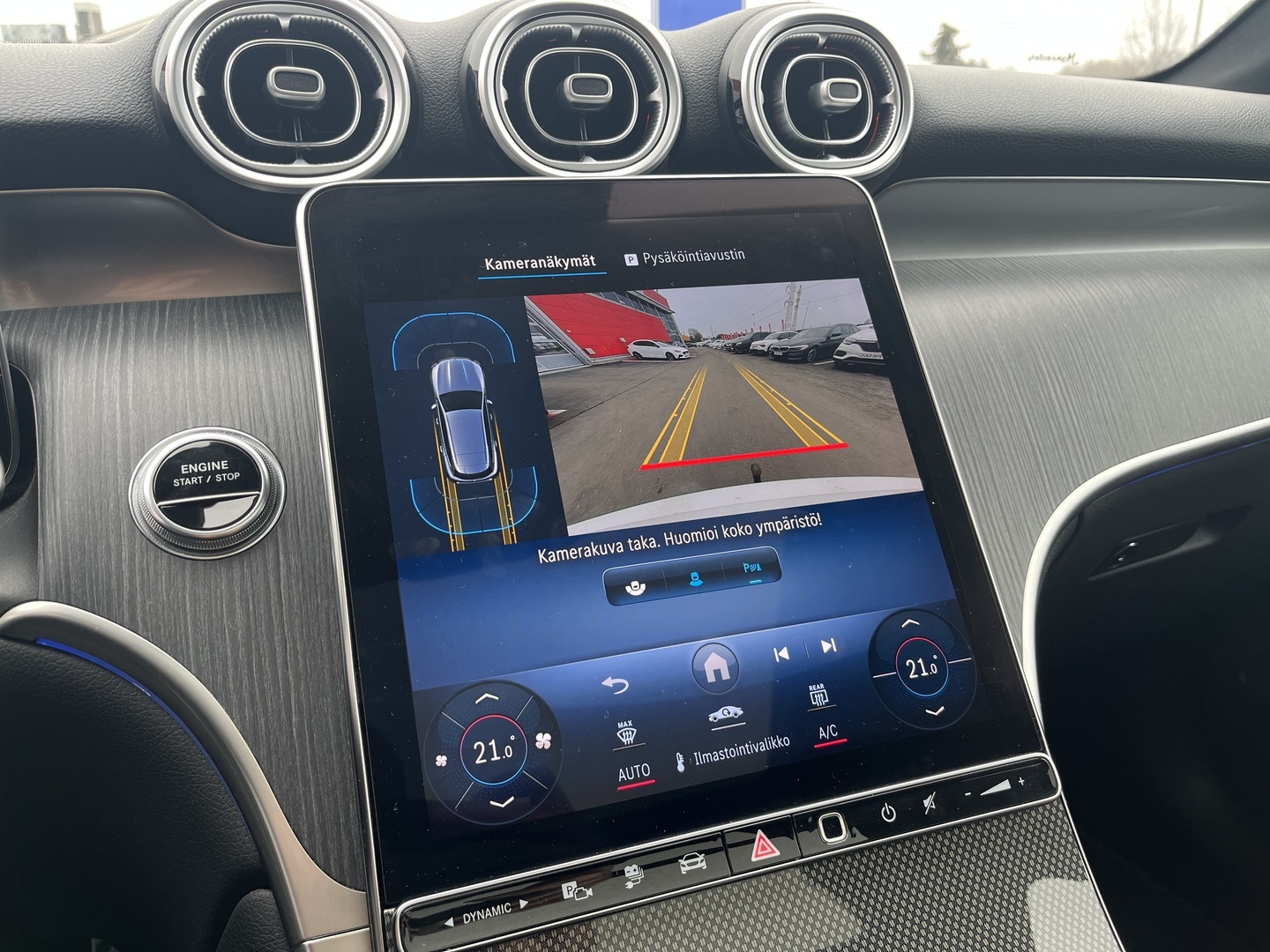 MERCEDES-BENZ GLC 2023