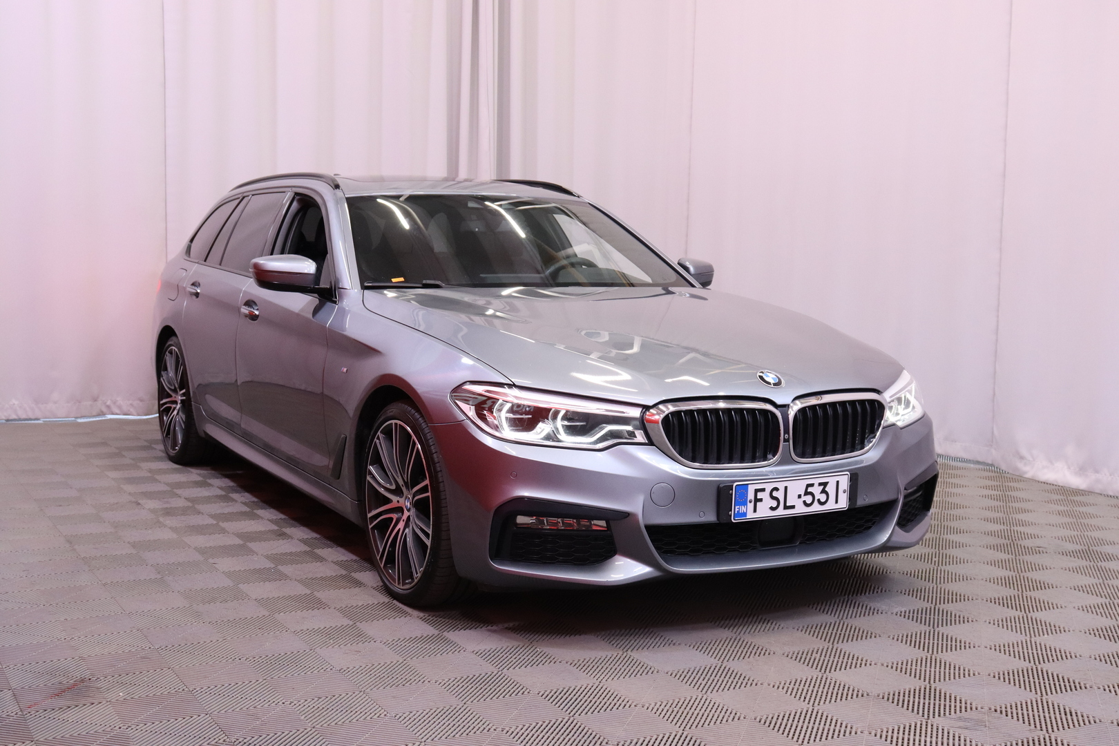 BMW 540 2018
