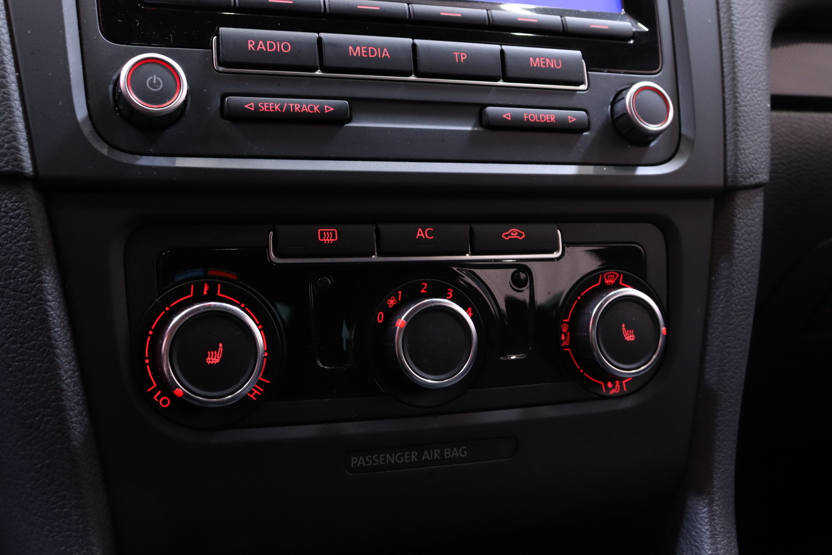 VOLKSWAGEN Golf 2011