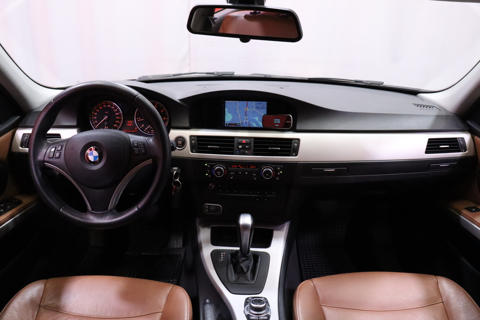 BMW 318 2011