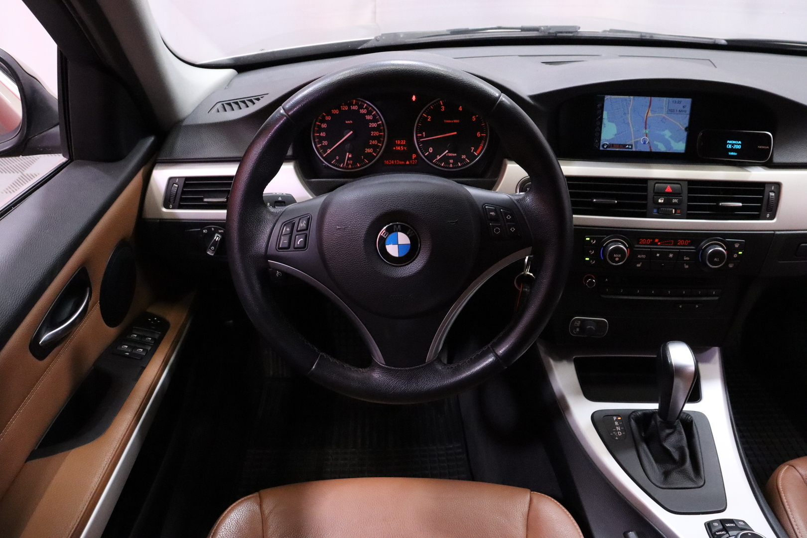 BMW 318 2011