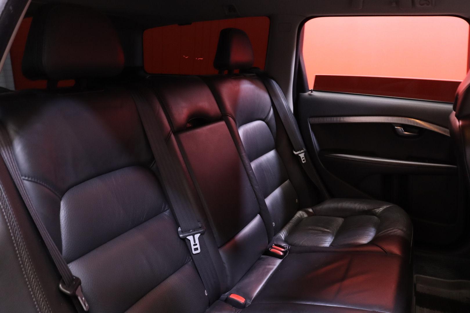 VOLVO XC70 2011