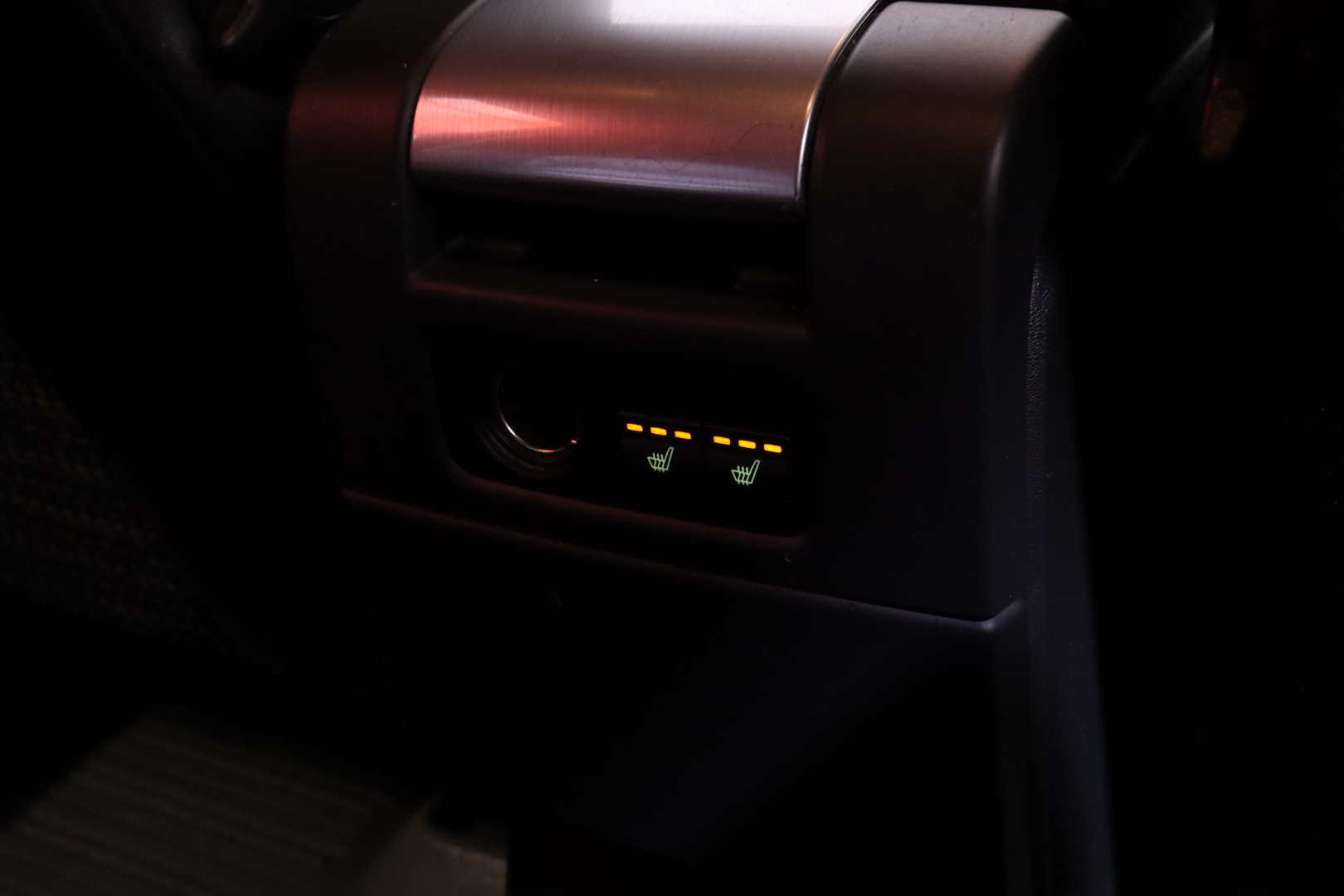 VOLVO XC70 2011