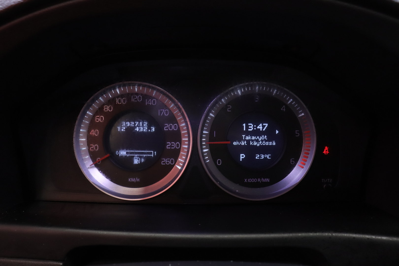 VOLVO XC70 2011